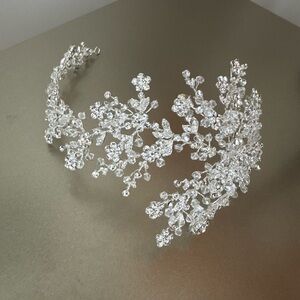 Elegant Silver Floral Women's Headband
